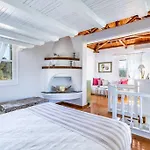 Nina-myrtia Countryside House Skopelos Holiday home *