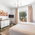 Nina-myrtia Countryside House Skopelos Holiday home